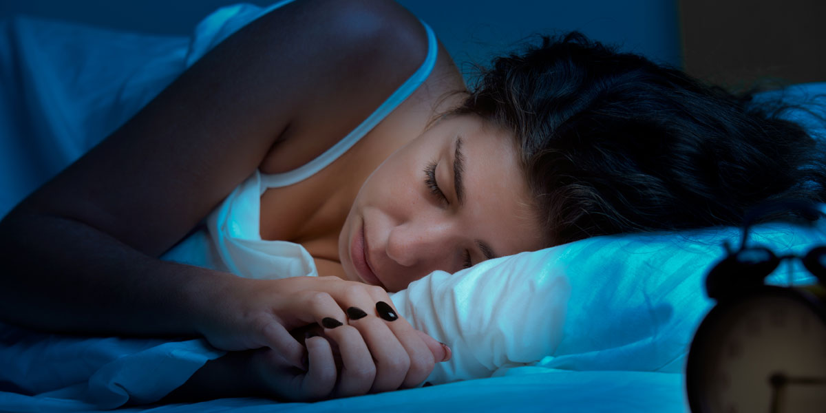 وداعا للأرق من الأن.. 6 عادات ليلية تضمن لك ليلة نوم عميقة