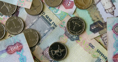 سعر الدرهم الإماراتي اليوم الجمعة 18-4-2025: 13.89 جنيه للشراء في البنك المركزي