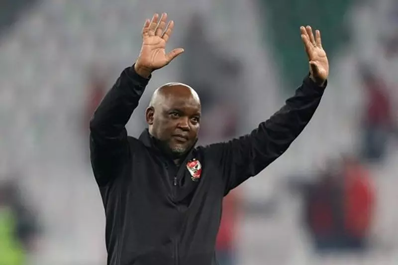 موسيماني يؤكد موقفه من تدريب أورلاندو بايرتس، المنافس لبيراميدز