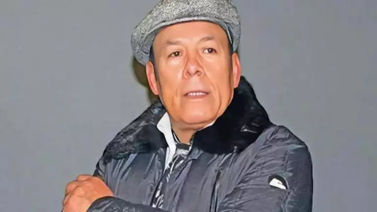 أحمد ماهر يتحدث عن مديرة مدرسة بعد انتشار صورة له معها على خلفية حادثة طفل دمنهور