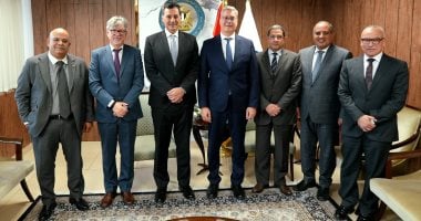 وزير البترول يتباحث مع رئيس انرجين لتسريع التعاون في مناطق الامتياز