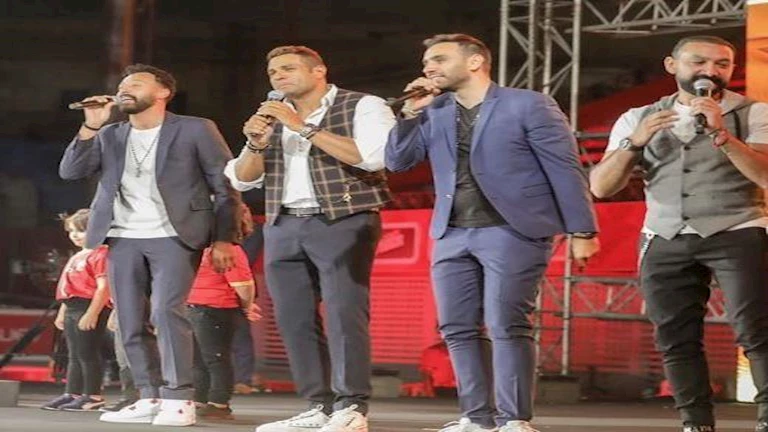 فرقة “واما” تعود بعد 20 عامًا لإحياء حفل غنائي في الأهرامات