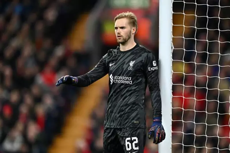 حارس مرمى ليفربول يقرر مغادرة الفريق في الصيف المقبل