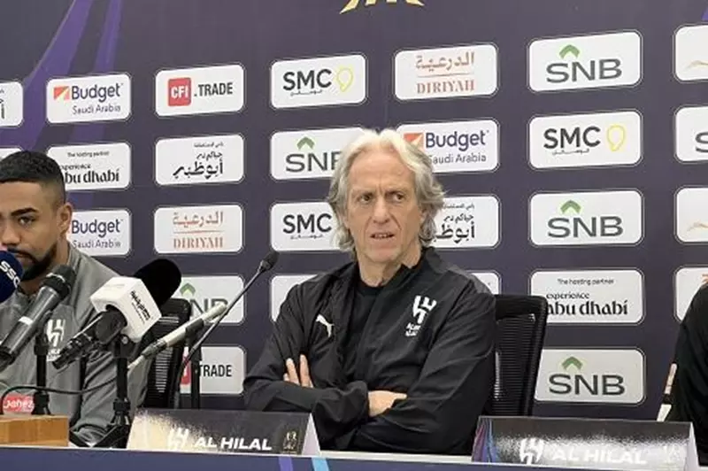 الهلال يقرر إقالة جيسوس ويعين الشلهوب كمدرب مؤقت