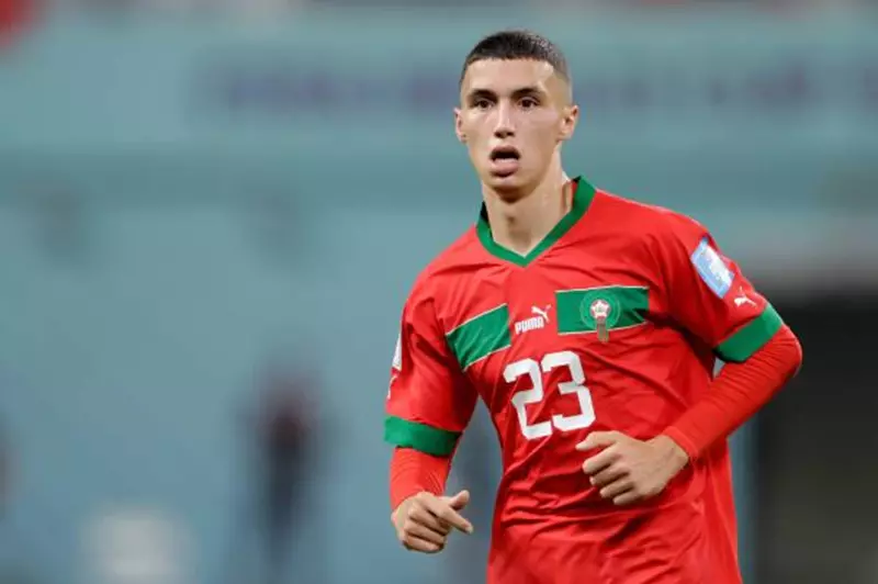 نجم مغربي يقترب من أرسنال لتعزيز خط الهجوم