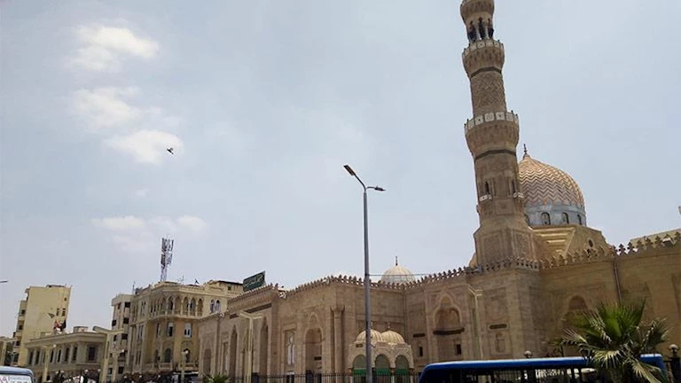بث مباشر لشعائر صلاة الجمعة من مسجد السيدة زينب