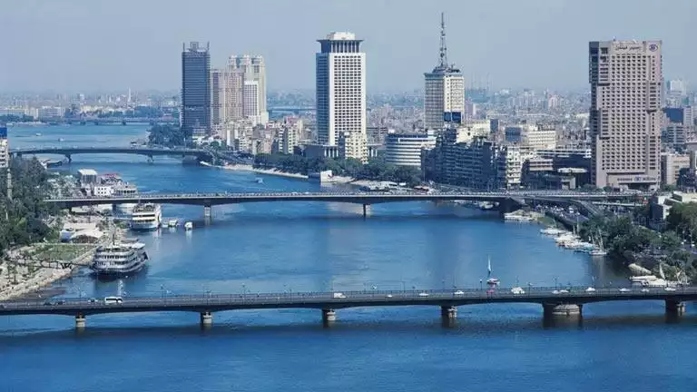 الأرصاد الجوية تكشف عن توقعات الطقس في الساعات القادمة مع وصول الأمطار إلى القاهرة