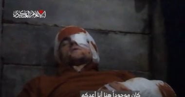 حماس تكشف عن فيديو لأسير إسرائيلي نجا من الموت مرتين خلال غارات الاحتلال على غزة