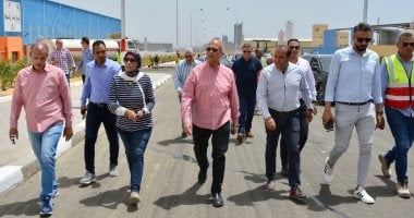 تفقد مسئولين من وزارة الإسكان مشروعات مدينة السويس الجديدة