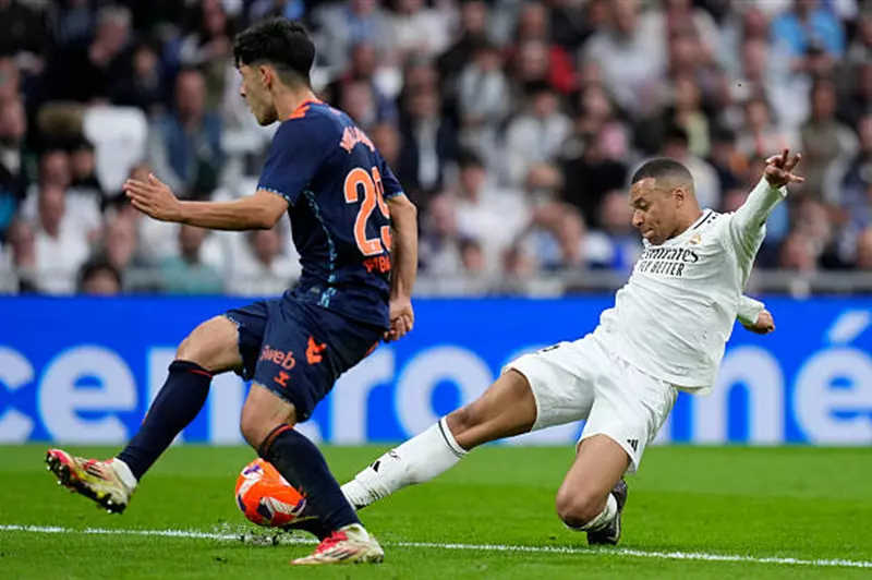 ريال مدريد يتجاوز سيلتا فيجو بثلاثية في الليجا، والحسم سيكون خارج الكلاسيكو