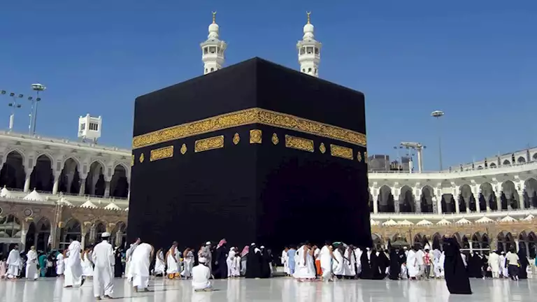 انطلاق أولى رحلات الحج السياحي في عام 2025