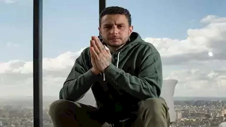 أحمد الفيشاوي يهنئ صلاح بتتويجه بلقب الدوري الإنجليزي ويكشف عن كلماته