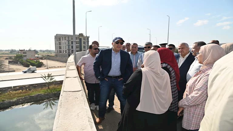 وزير الري يقوم بزيارة مفاجئة لمتابعة أعمال تنظيف الترع ونظام الري في الغربية