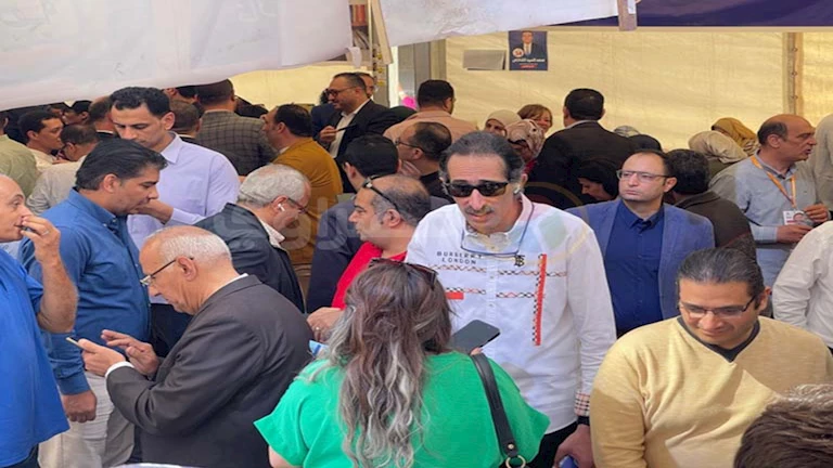 مجدي الجلاد يشارك في انتخابات نقابة الصحفيين من خلال إدلائه بصوته