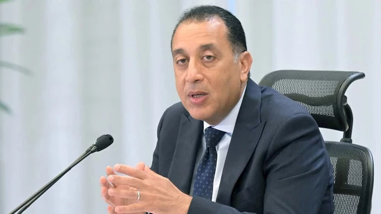 رئيس الوزراء يتوجه إلى الجابون لحضور حفل تنصيب الرئيس بريس نجيما