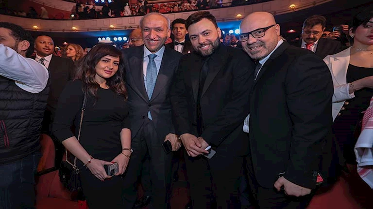شذى ومدين يتألقان مع سالم الهندي في كواليس حفل محمد عبده بالأوبرا