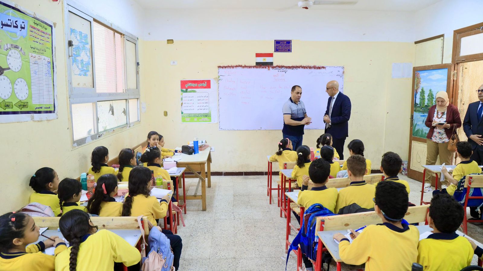 وزير التعليم يزور 3 مدارس بإدارة الحوامدية بالجيزة وزير التعليم يزور 3 مدارس بإدارة الحوامدية بالجيزة