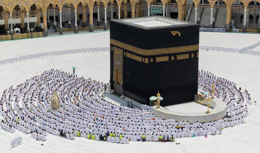 خطيب المسجد الحرام يؤكد أن الصبر هو مفتاح العيش الكريم
