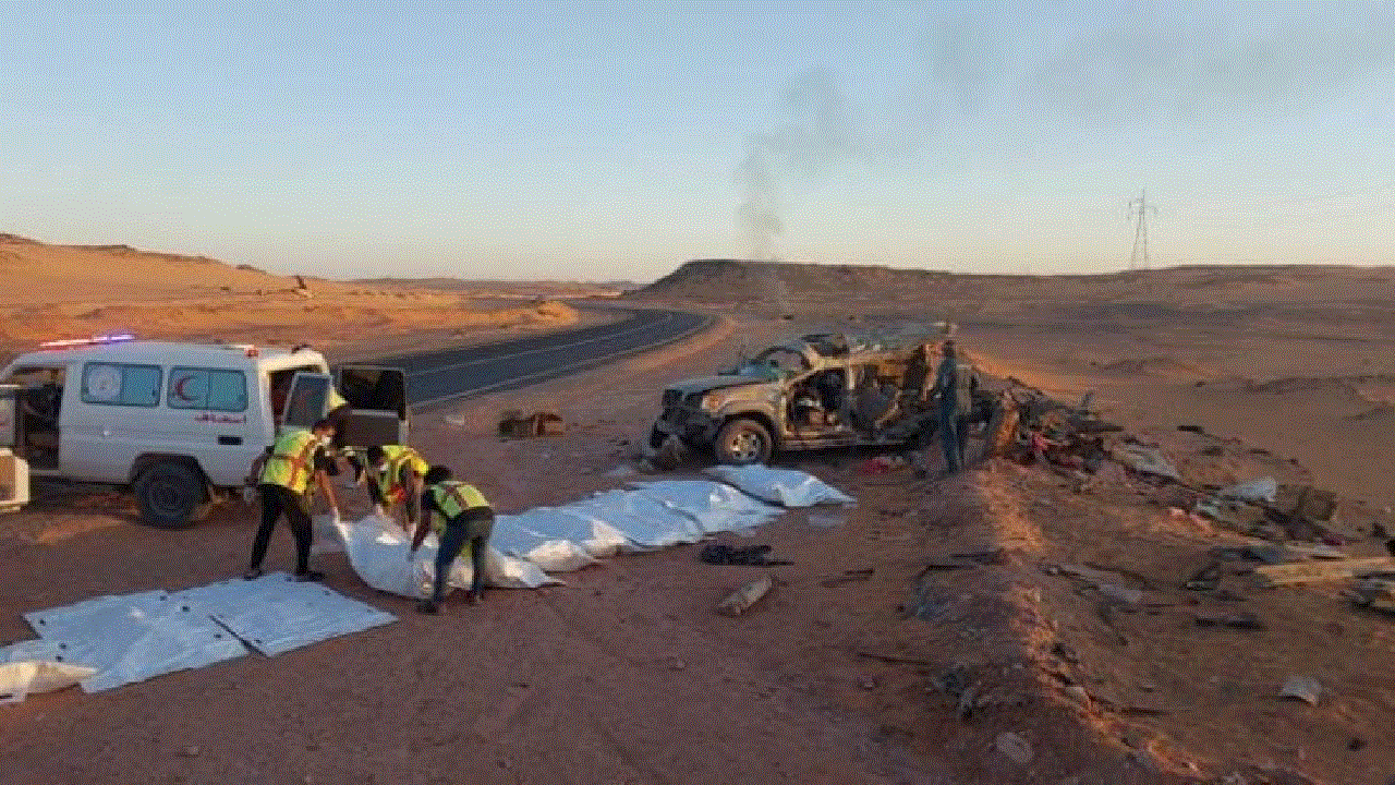 مأساة في صحراء ليبيا.. عاجل وفاة 11 مهاجر سوداني في حادث سير مروّع في ليبيا وهذه تفاصيل الحادث