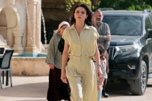 مسلسل المدينة البعيدة الحلقة 28 الأخيرة مترجم