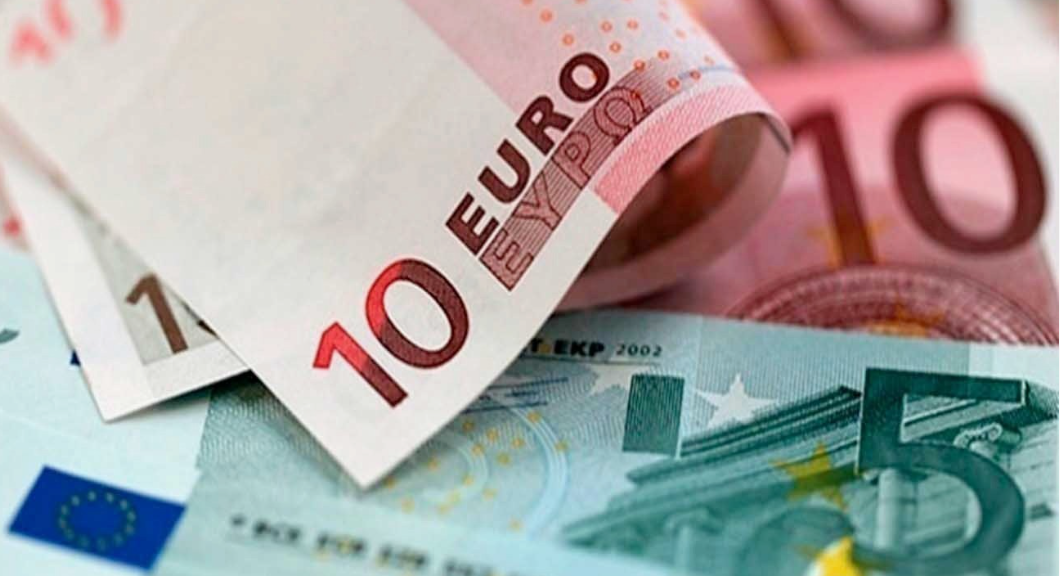 الأوروبي يفاجئ البنوك.. سعر اليورو مقابل الجنيه المصري اليوم الاحد 2025 في السوق المصرفية