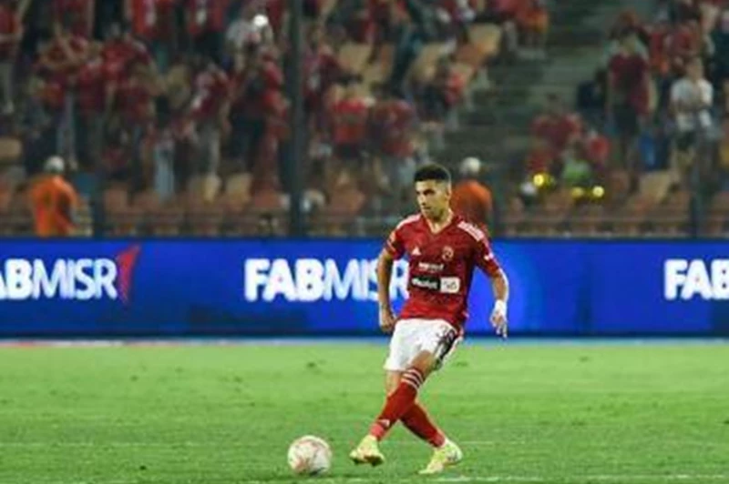 كوكا يعاني من كدمة خفيفة ويظهر موقفه خلال تدريبات الأهلي